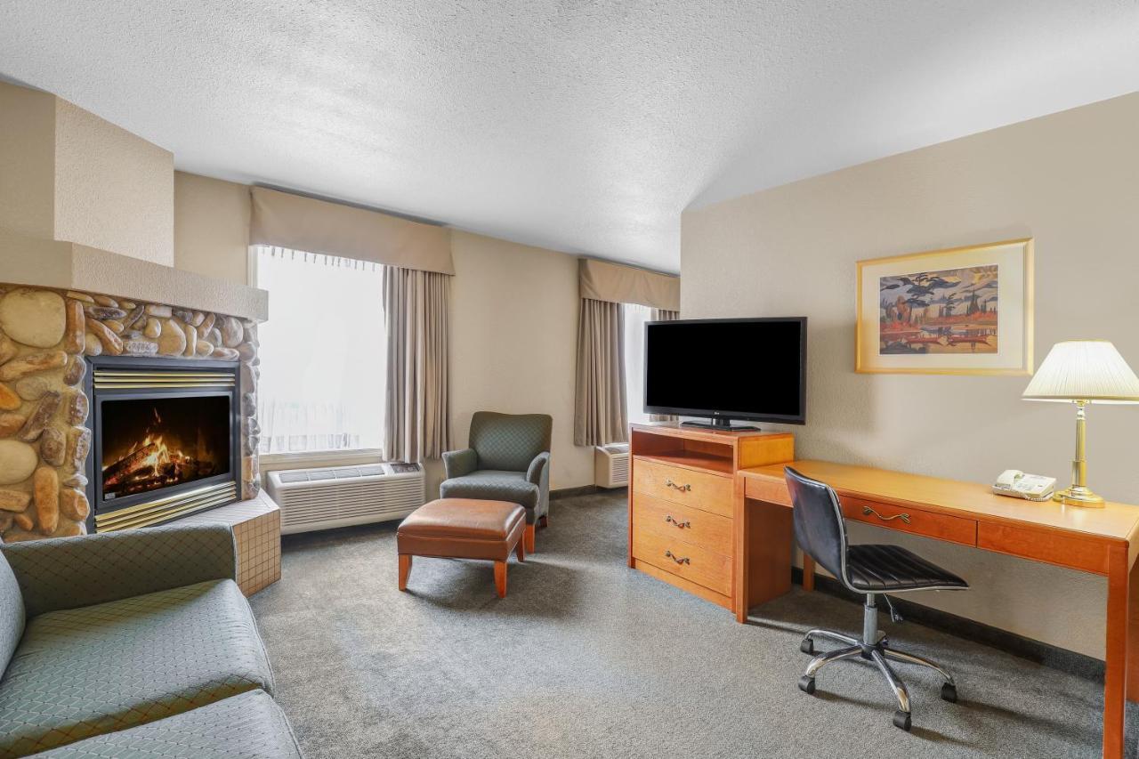 Days Inn By Wyndham Red Deer Eksteriør billede