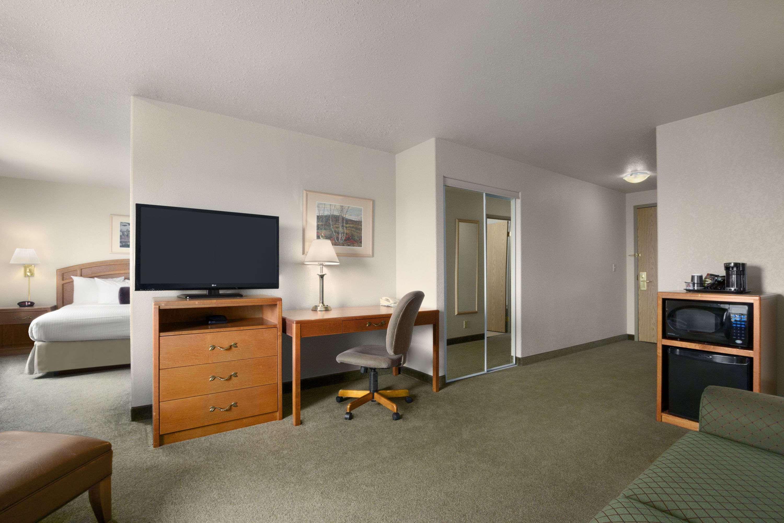 Days Inn By Wyndham Red Deer Eksteriør billede