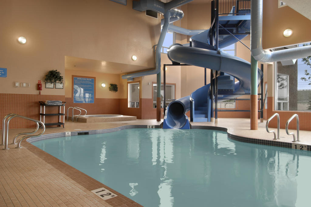 Days Inn By Wyndham Red Deer Eksteriør billede